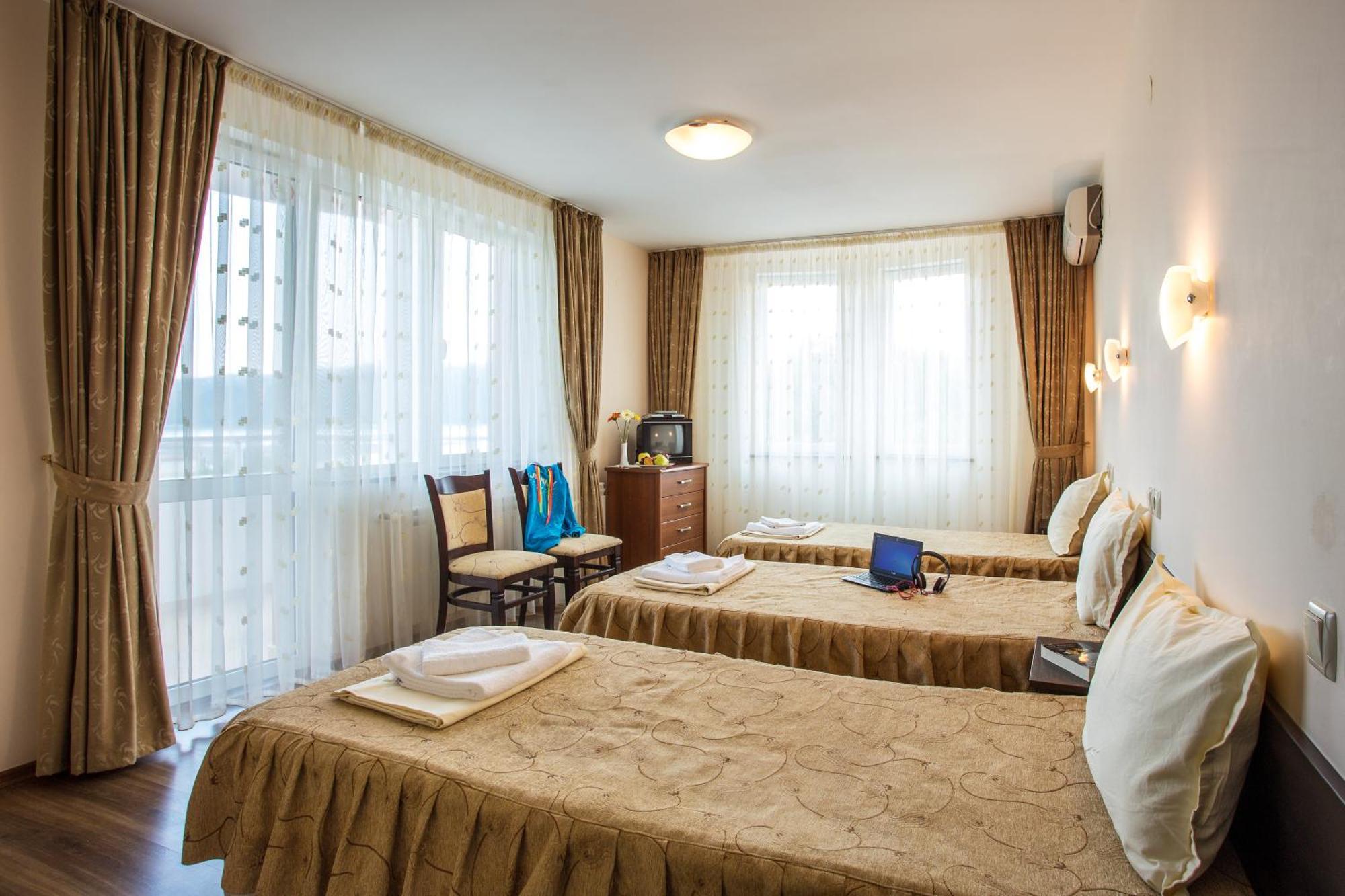 Family Hotel Saint Konstantin กลาวาตาร์ตซิ ห้อง รูปภาพ